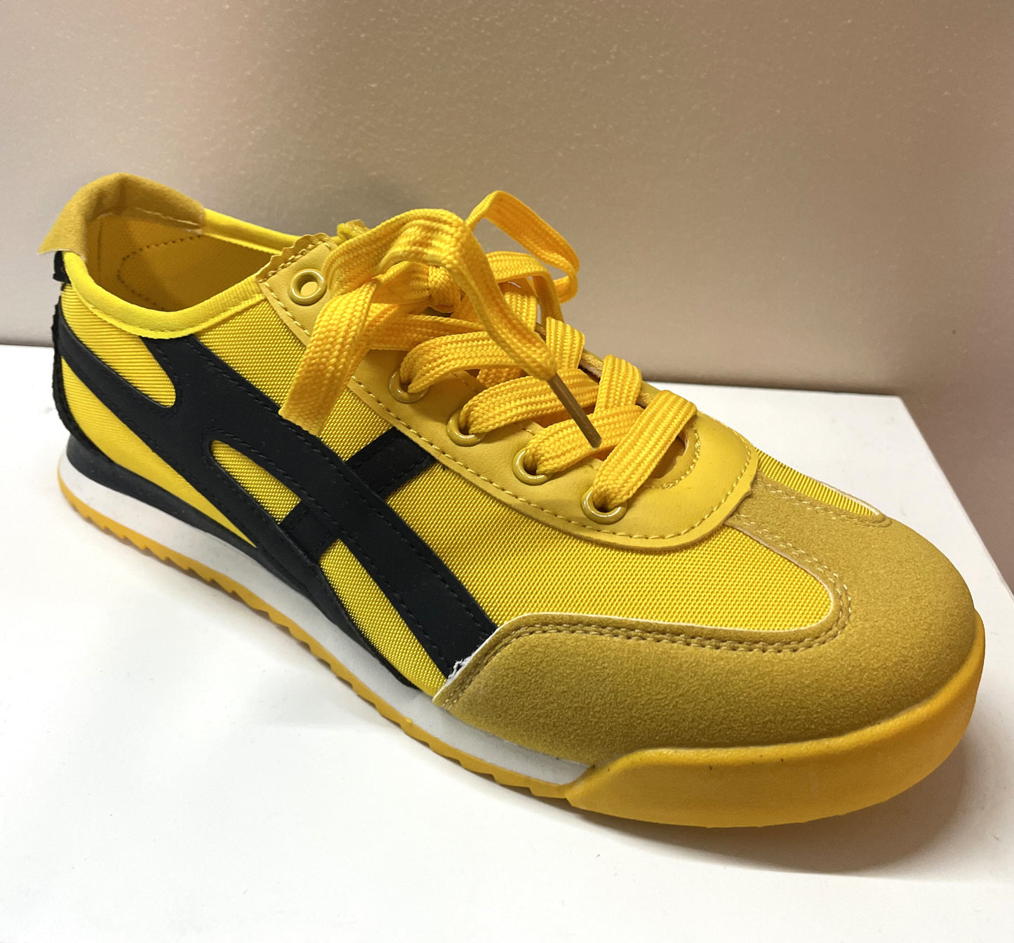 Chaussure Basket t'38/ 38.5